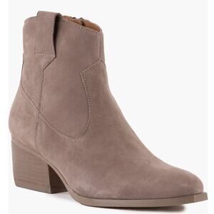 Seychelles Upside Western Boot 8.5.
New Without box.